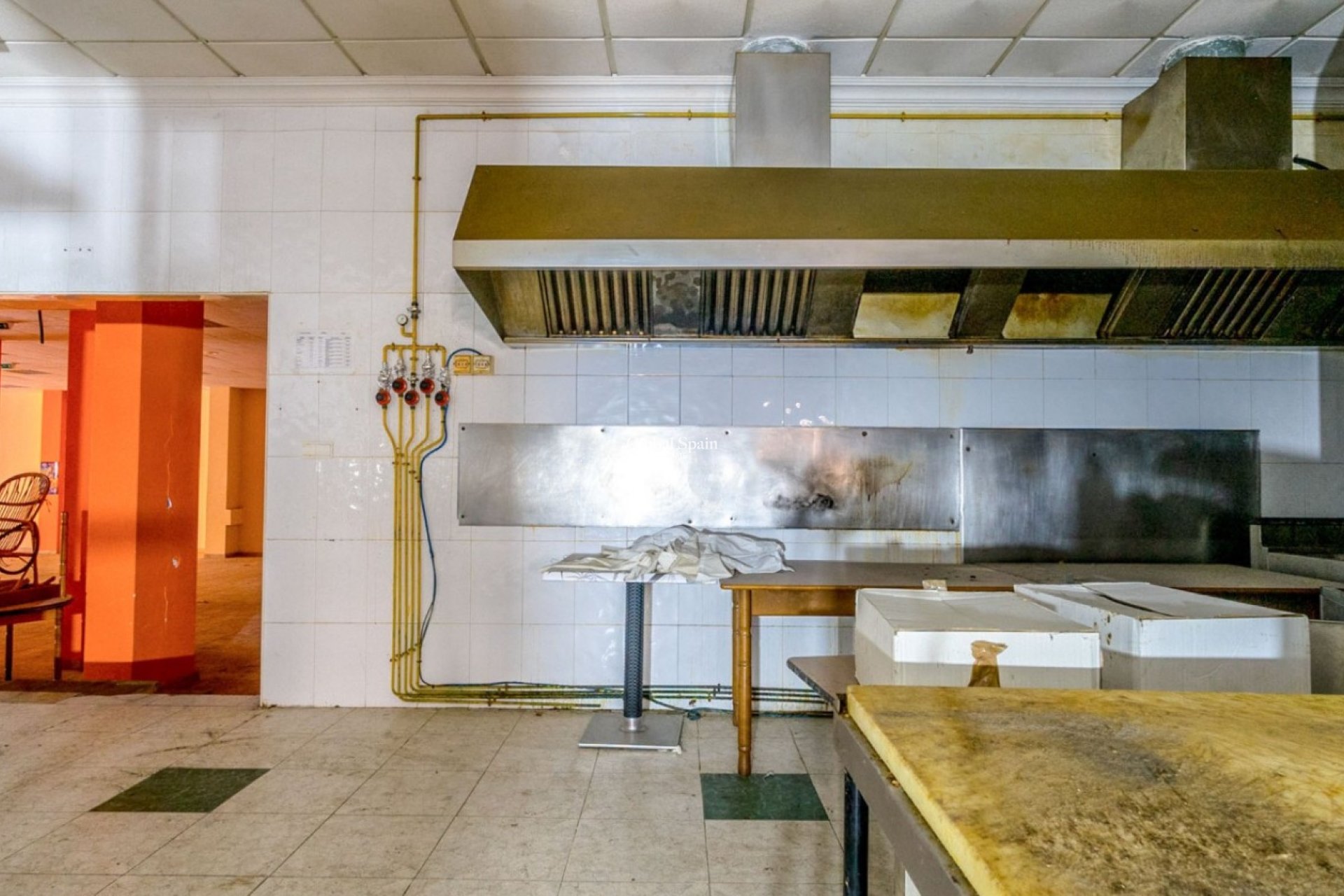 Resale - COMMERCIAL PROPERTY -
TORREVIEJA - Torrevieja