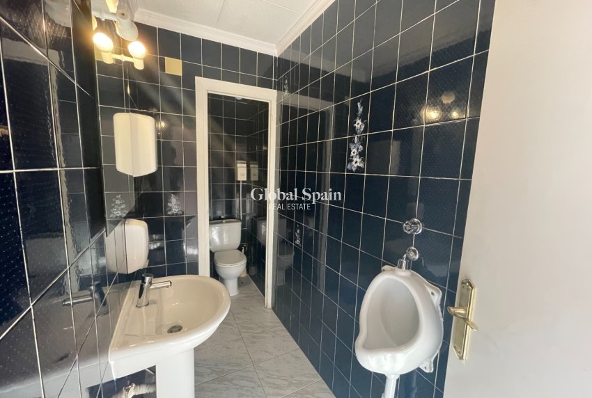 Resale - Commercial space -
Torrevieia - Comunidad Valenciana