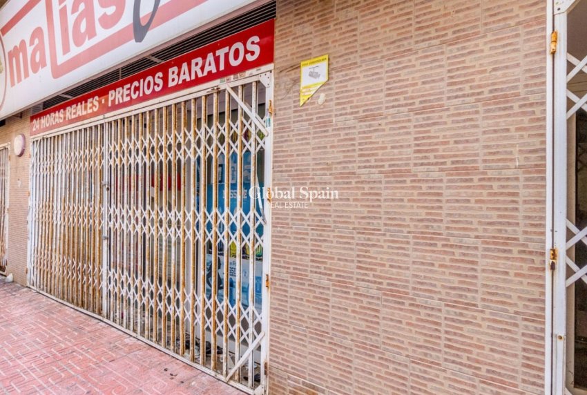 Resale - Commercial -
TORREVIEJA - Torrevieja