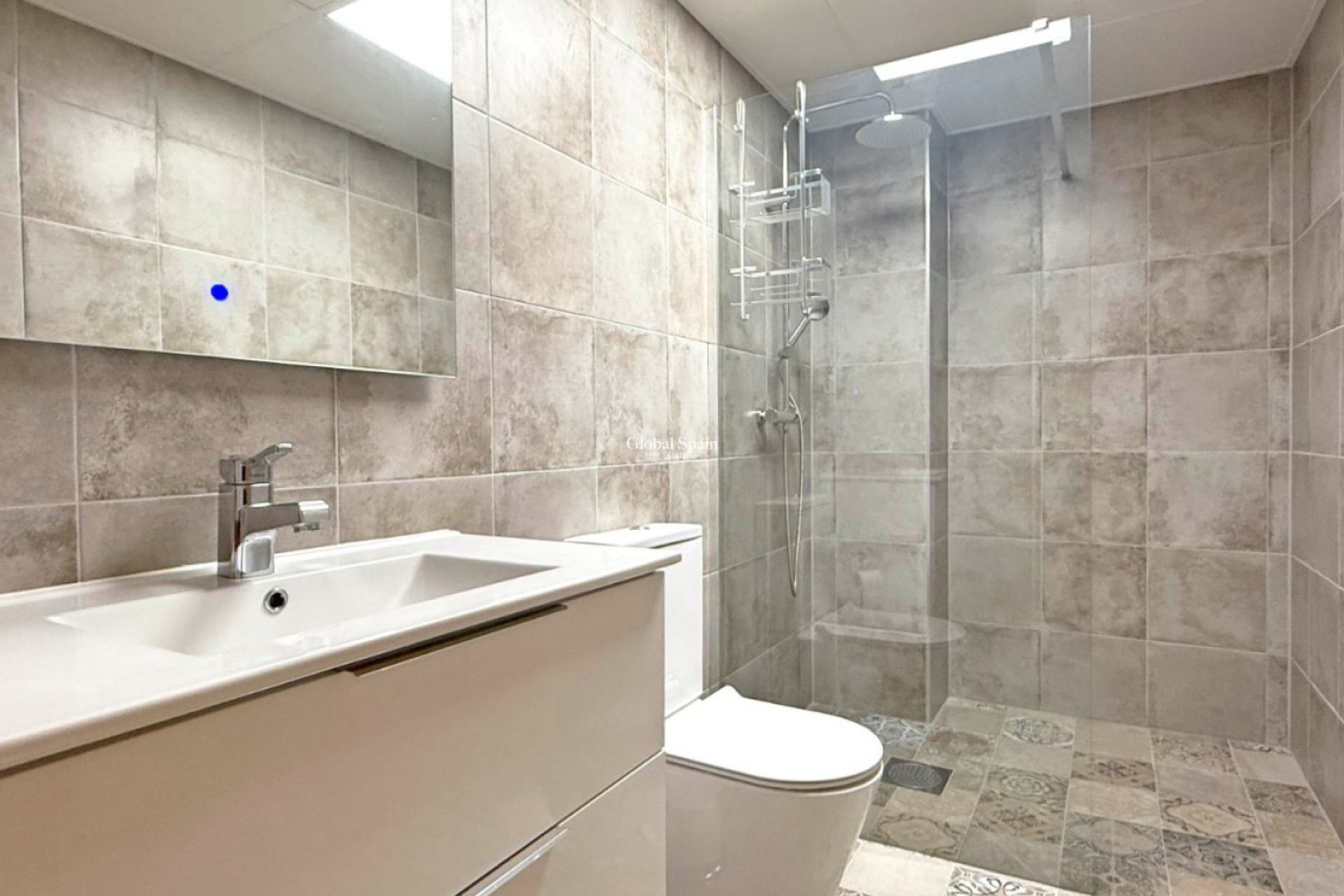 Resale - Commercial -
TORREVIEJA - Torrevieja