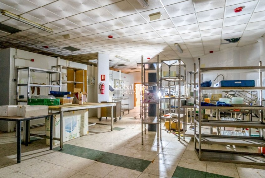 Resale - Commercial -
TORREVIEJA - Torrevieja