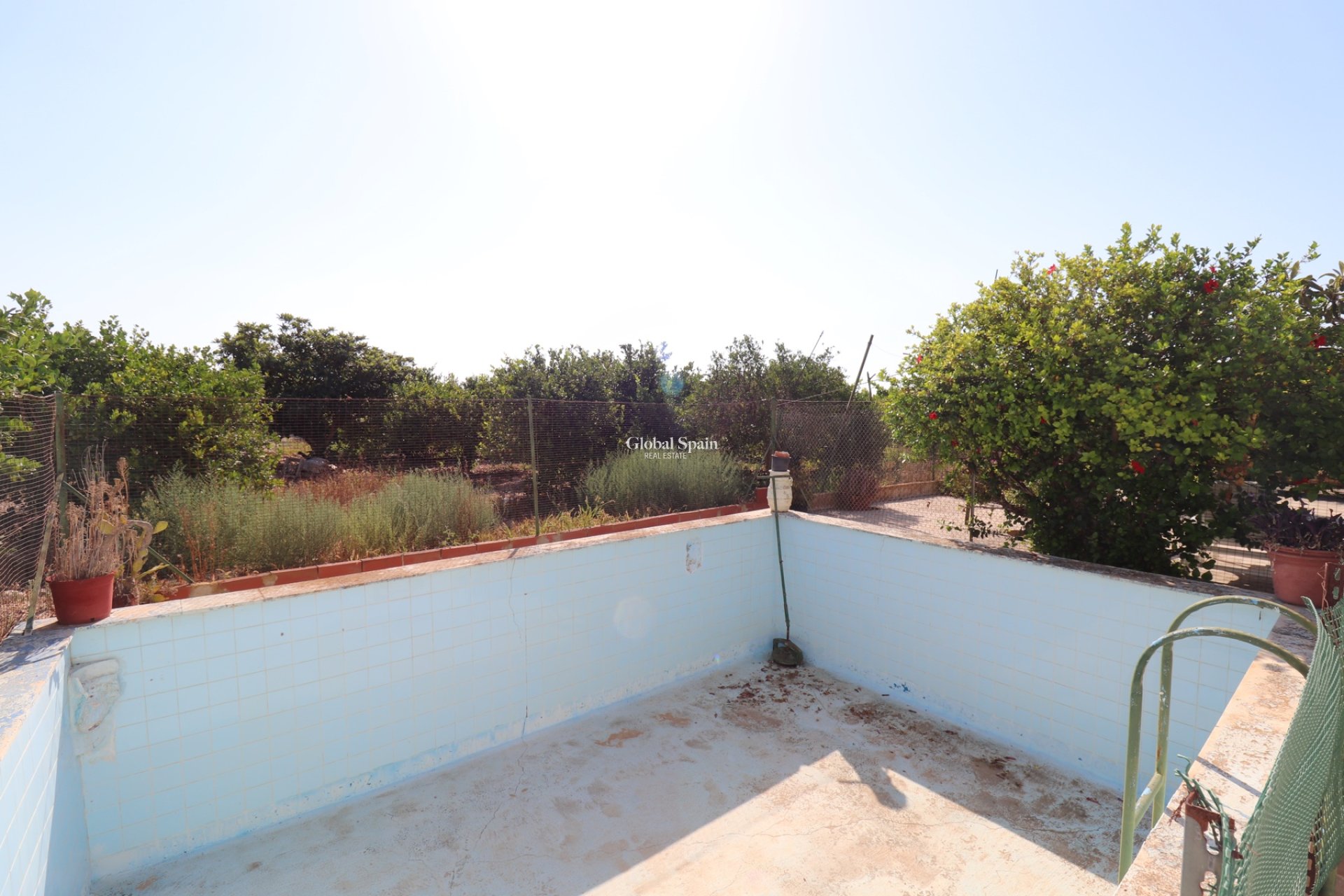 Resale - Country Property/Finca -
ALBATERA