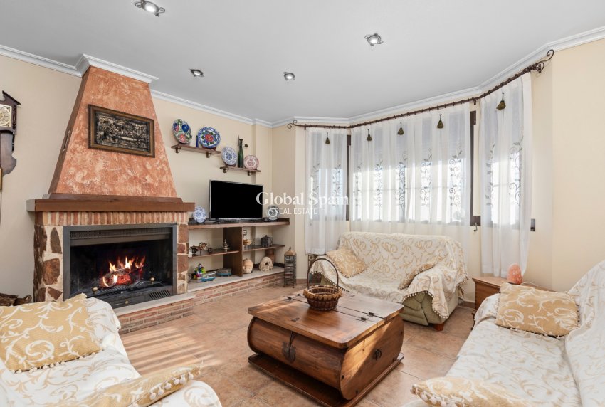 Resale - Country Property/Finca -
Beniel - Carretera de Beniel