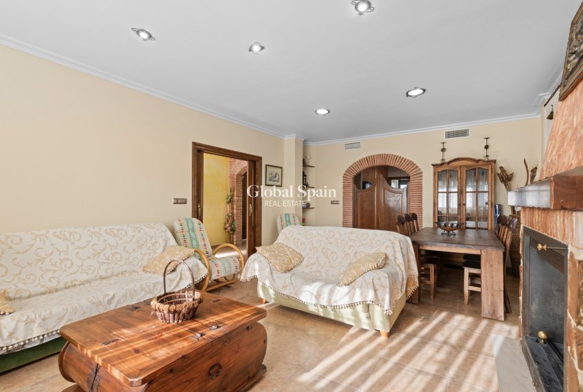 Resale - Country Property/Finca -
Beniel - Carretera de Beniel