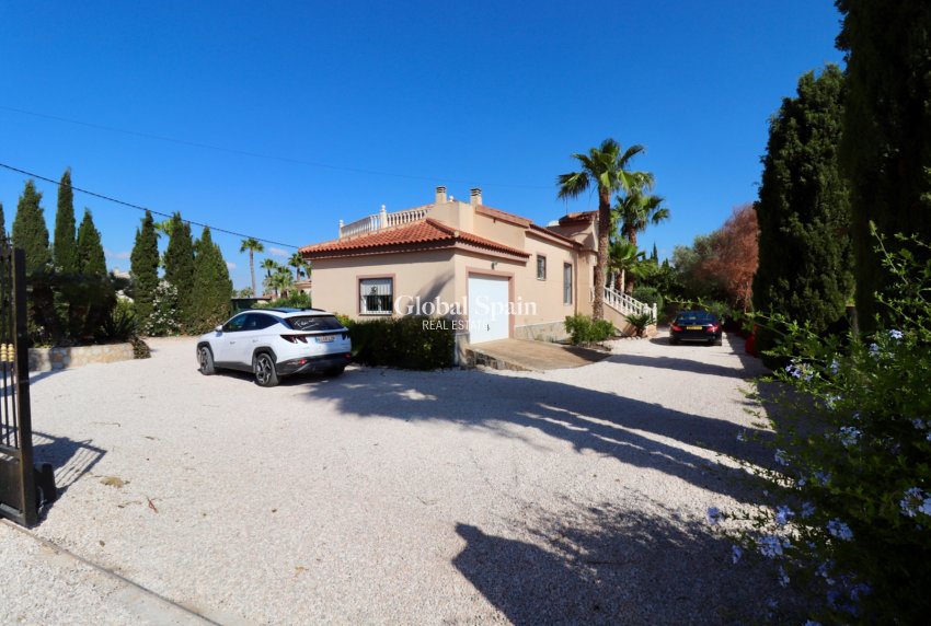 Resale - Country Property/Finca -
CATRAL - Catral