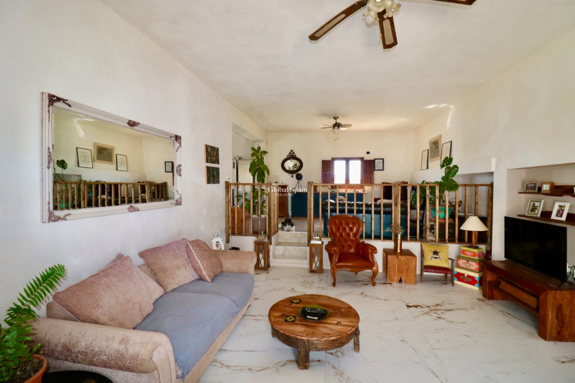 Resale - Country Property/Finca -
DOLORES