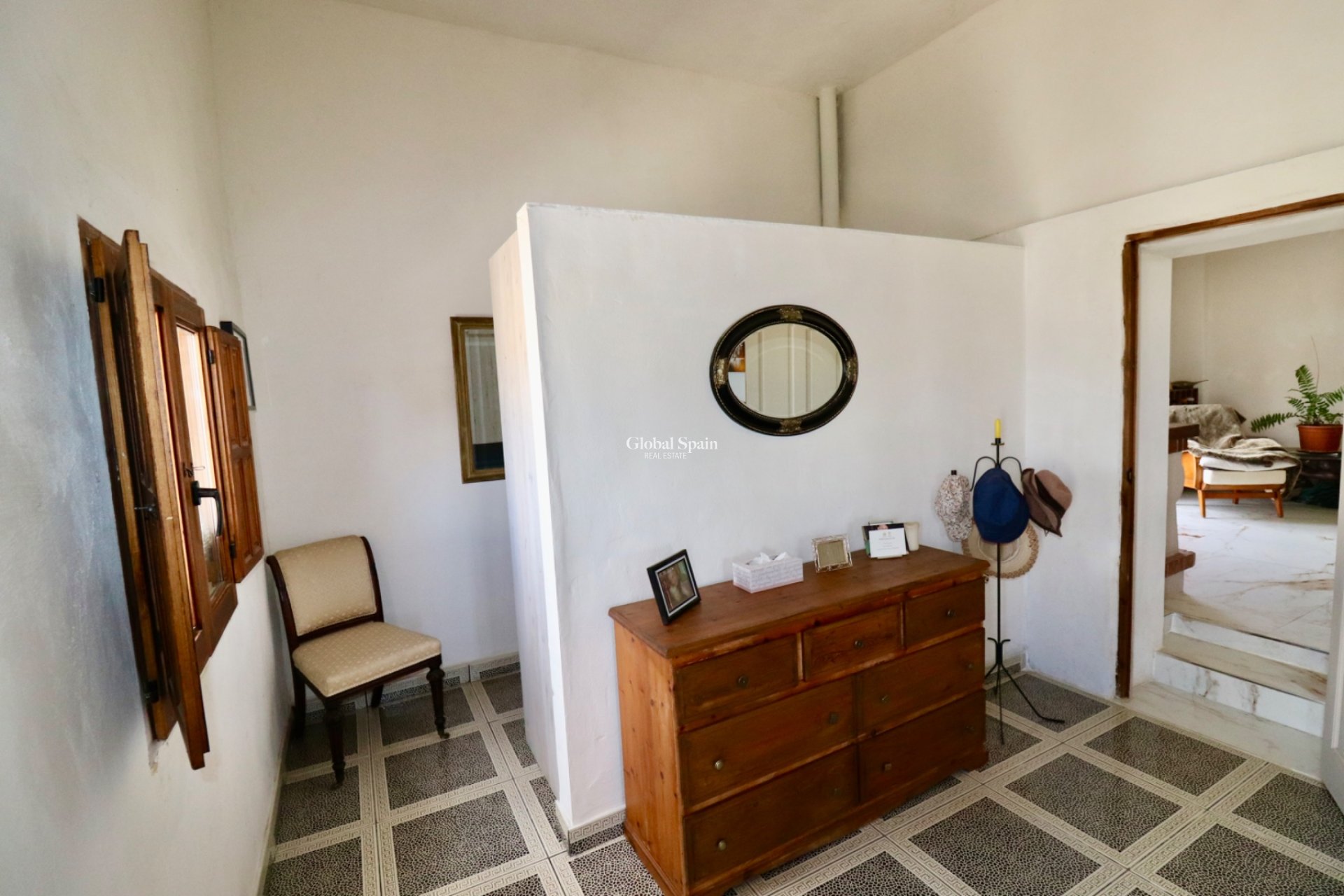 Resale - Country Property/Finca -
DOLORES