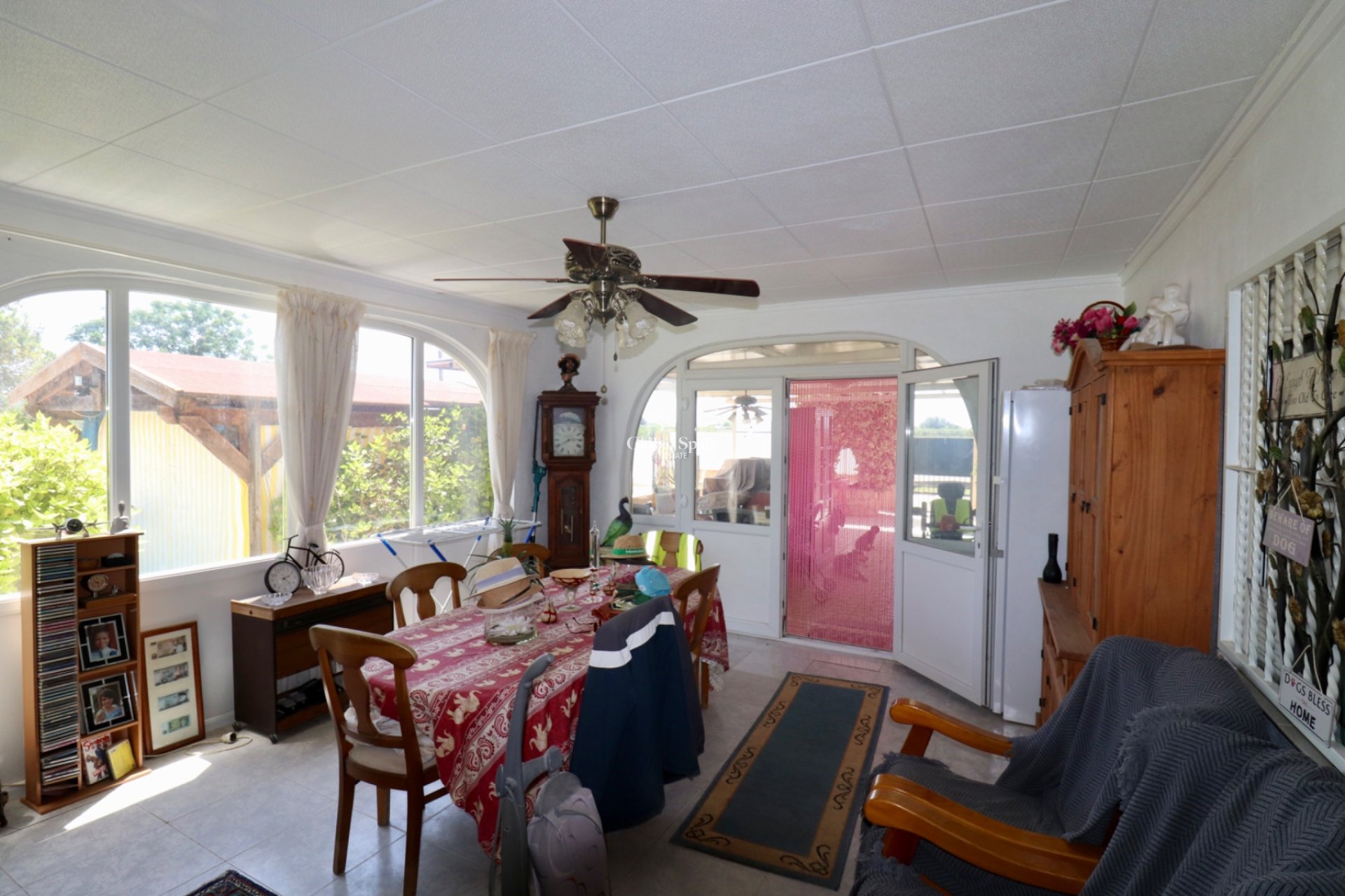 Resale - Country Property/Finca -
LAS HEREDADES