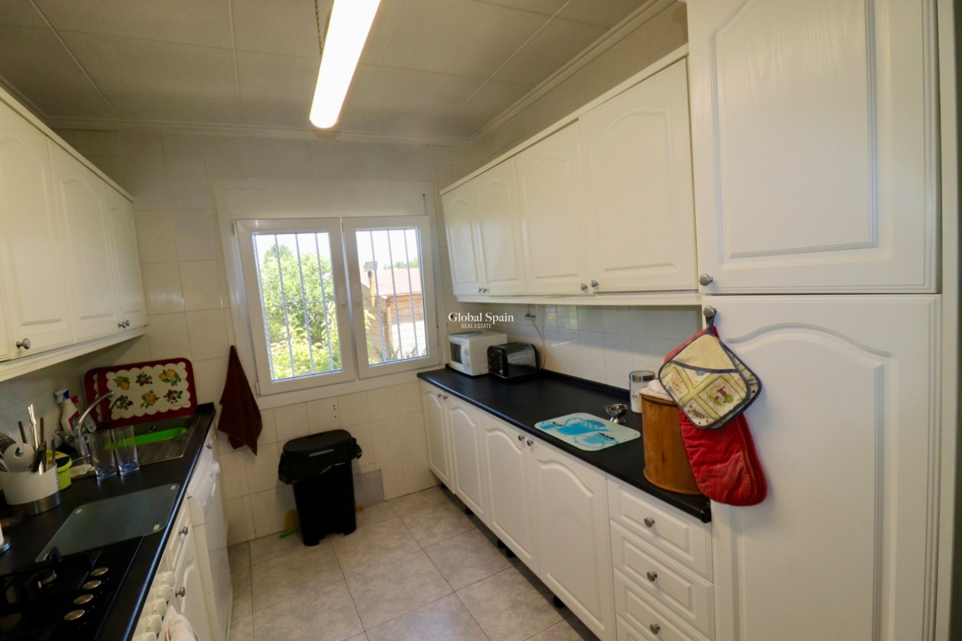 Resale - Country Property/Finca -
LAS HEREDADES