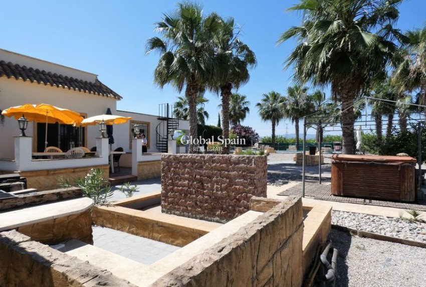 Resale - Country Property/Finca -
ORIHUELA - Orihuela