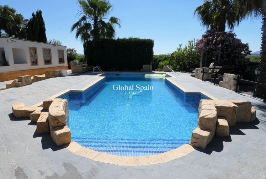 Resale - Country Property/Finca -
ORIHUELA - Orihuela