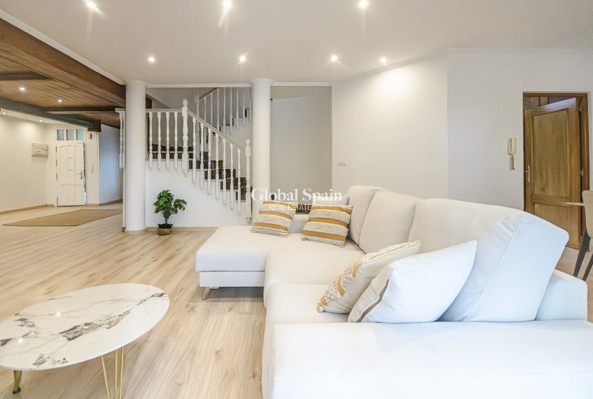 Resale - Country Property/Finca -
ORIHUELA - Orihuela