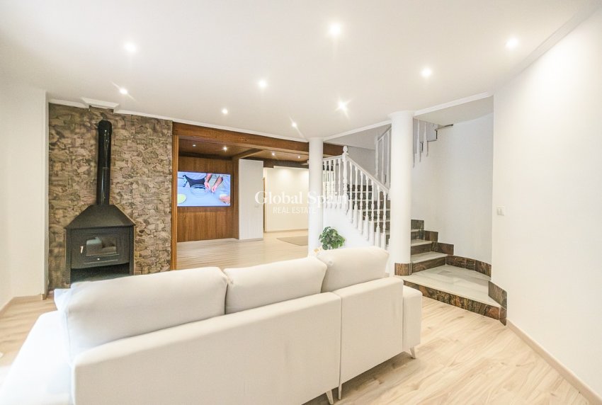 Resale - Country Property/Finca -
ORIHUELA - Orihuela