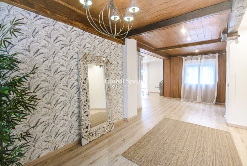 Resale - Country Property/Finca -
ORIHUELA - Orihuela