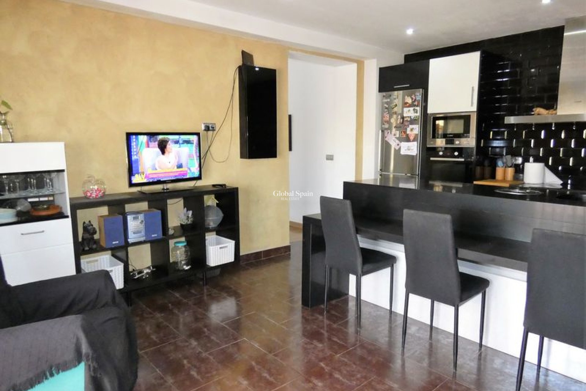 Resale - Country Property/Finca -
ORIHUELA