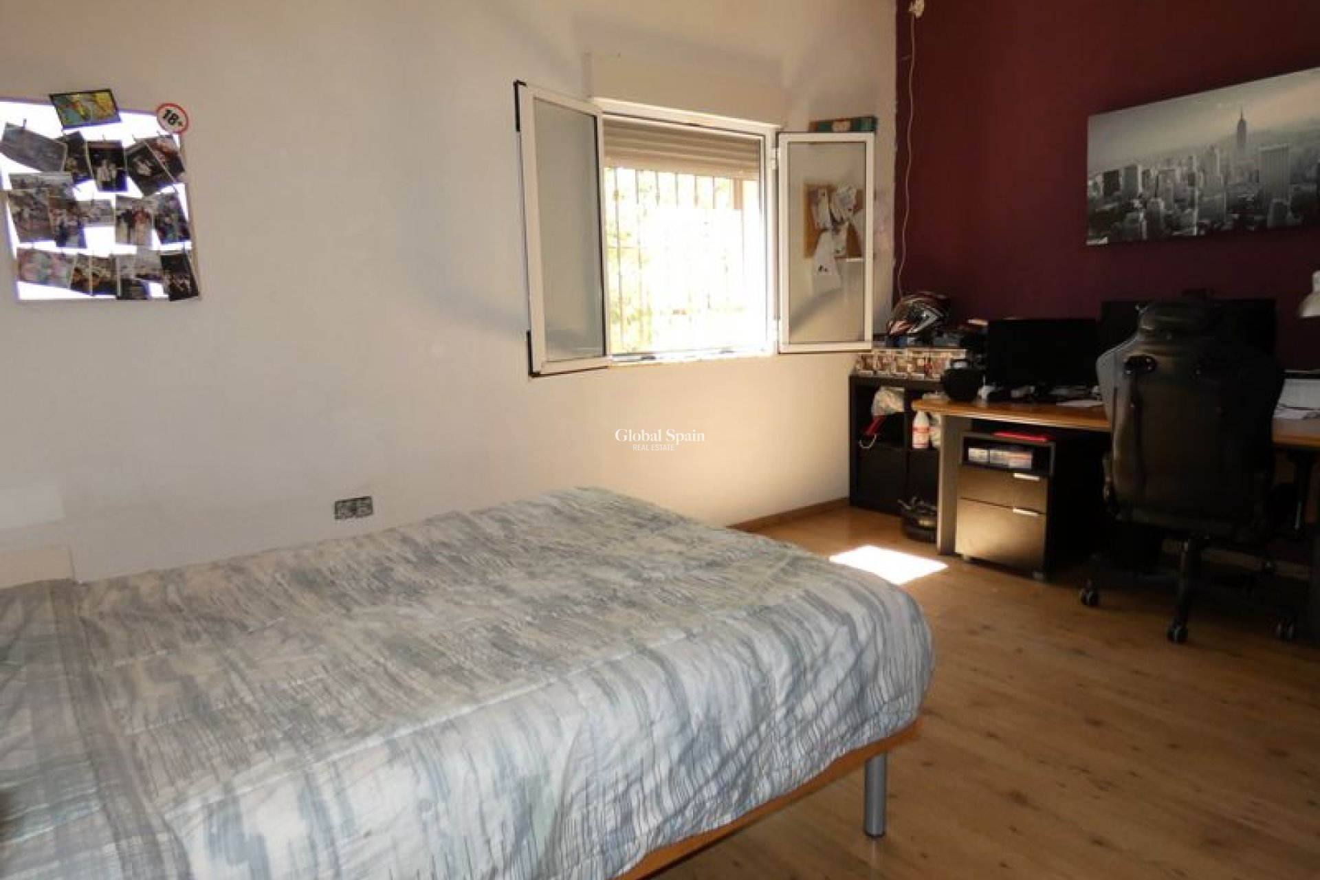 Resale - Country Property/Finca -
ORIHUELA