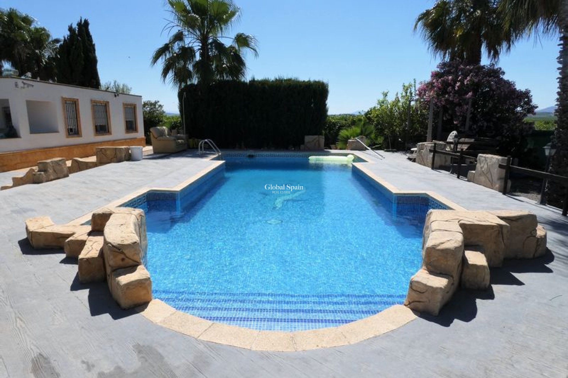 Resale - Country Property/Finca -
ORIHUELA