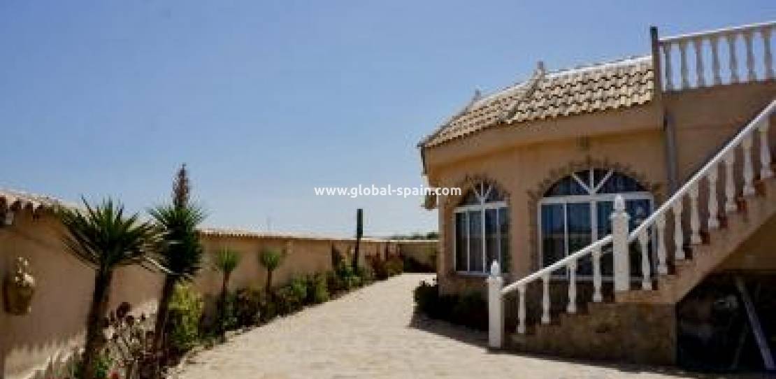 Resale - Country Property/Finca - San Fulgencio - La Marina