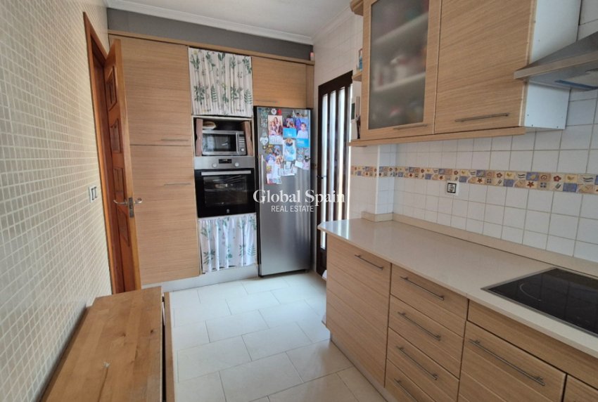 Resale - detached_house -
TORREVIEJA - Costa Blanca Sur