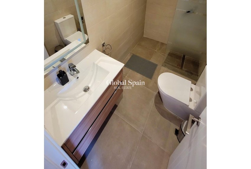 Resale - detached_house -
TORREVIEJA - Costa Blanca Sur