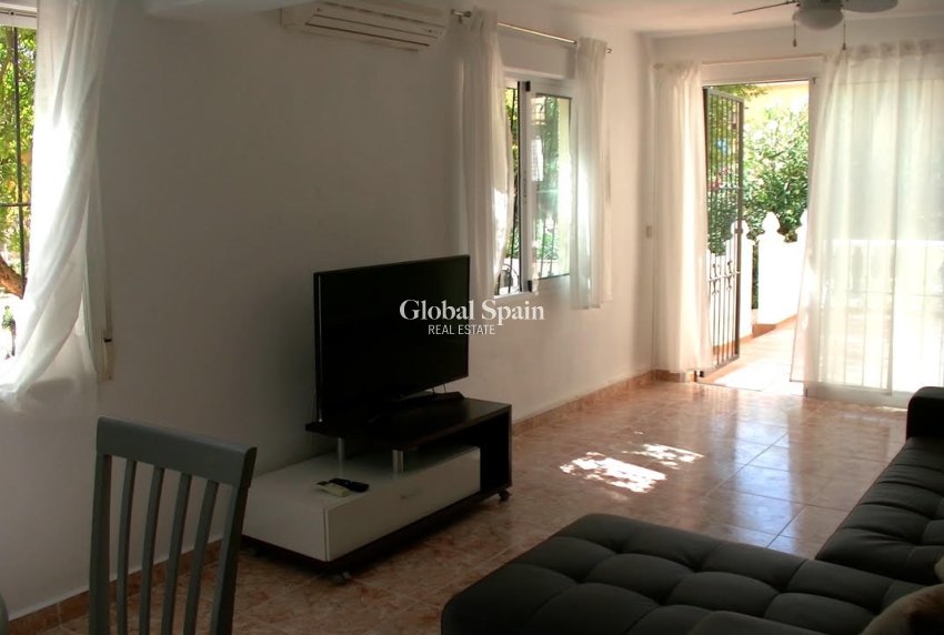 Resale - detached_house -
TORREVIEJA - Costa Blanca Sur