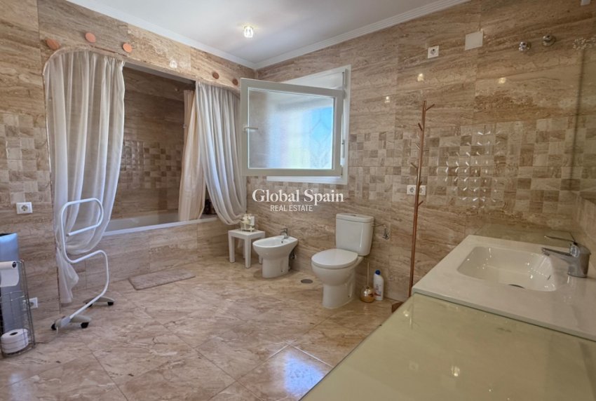 Resale - detached_house -
TORREVIEJA - Costa Blanca Sur