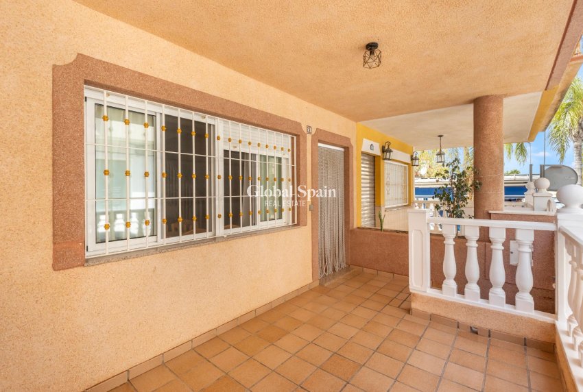 Resale - Duplex -
LOS ALCÁZARES - Centro