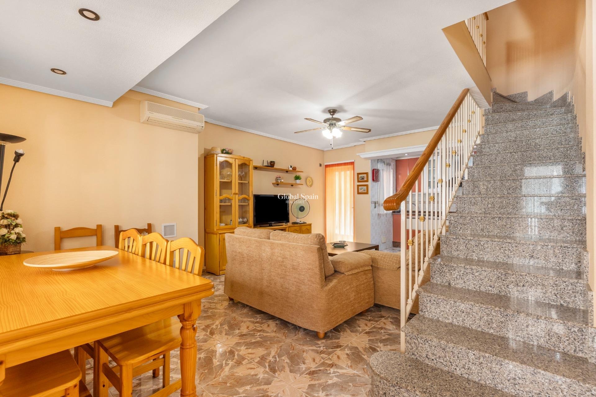 Resale - Duplex -
LOS ALCÁZARES - Centro