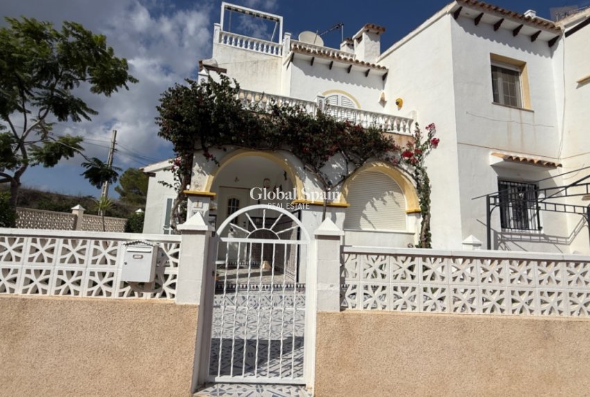 Resale - Duplex -
SAN MIGUEL DE SALINAS - Costa Blanca Sur