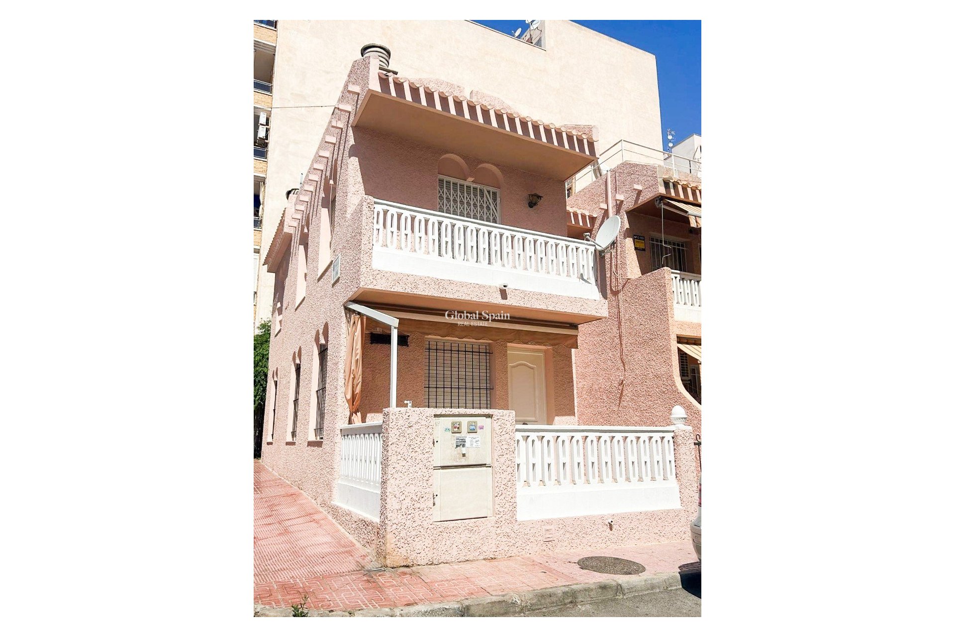 Resale - Duplex -
TORREVIEJA - Center