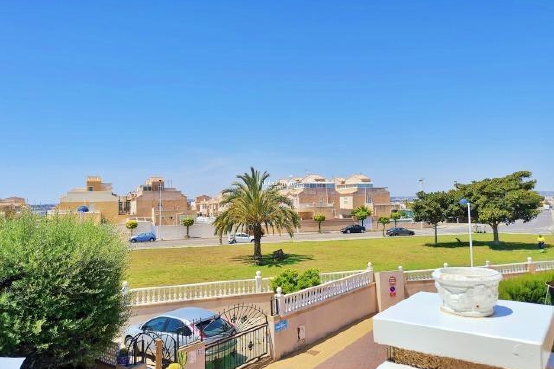 Resale - Duplex -
TORREVIEJA - El limonar
