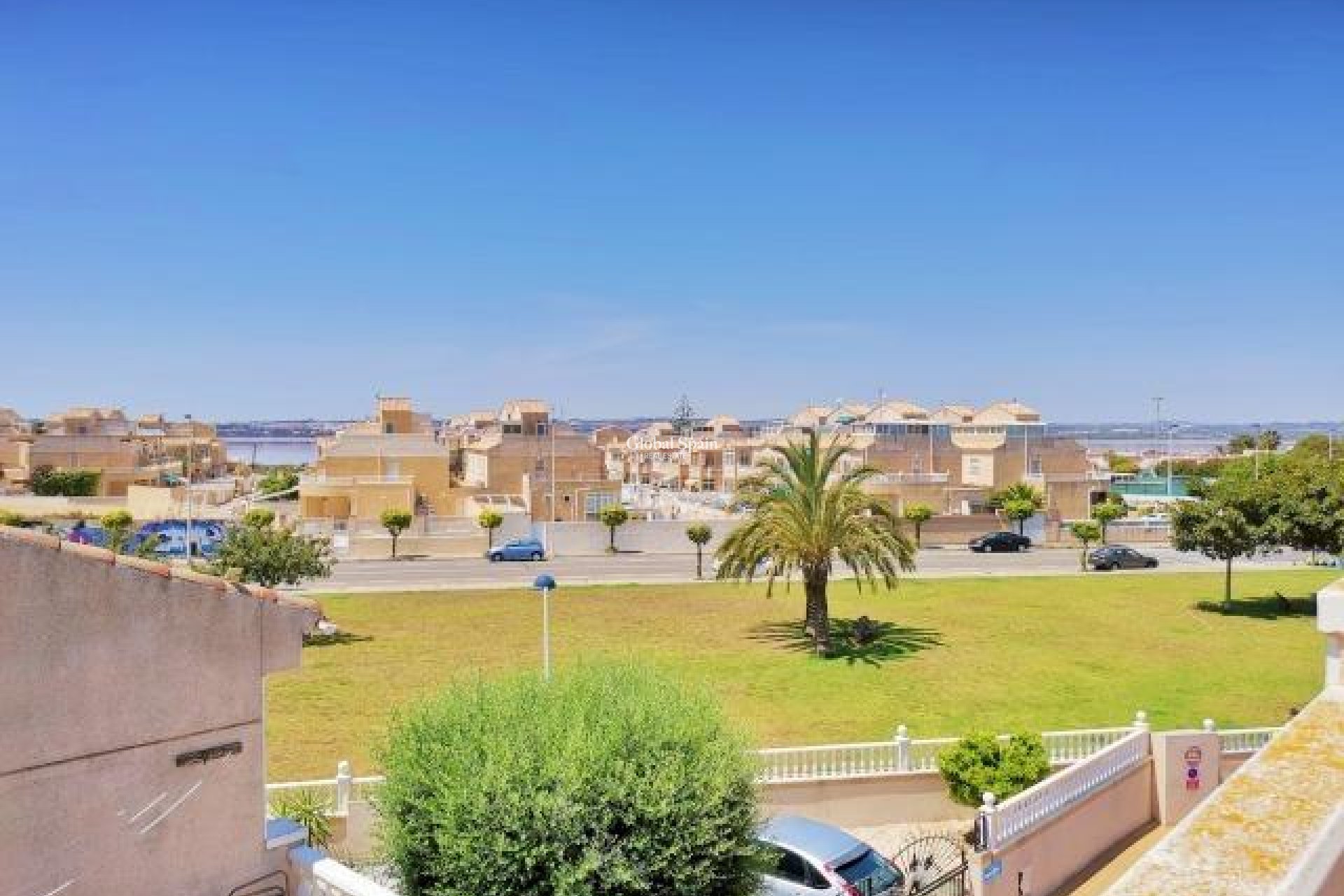 Resale - Duplex -
TORREVIEJA - El limonar