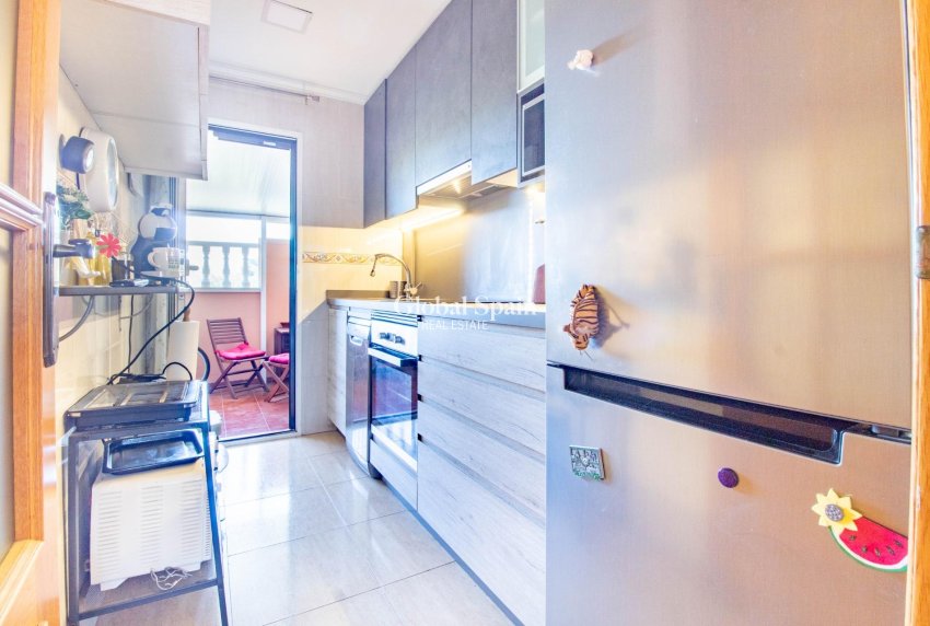 Resale - Duplex -
TORREVIEJA - La Siesta - El Salado - Torreta