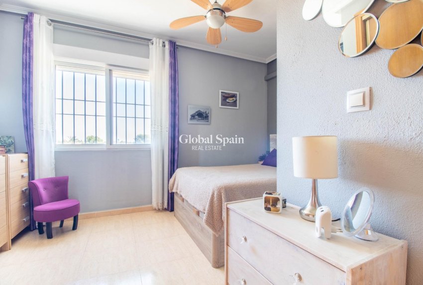 Resale - Duplex -
TORREVIEJA - La Siesta - El Salado - Torreta