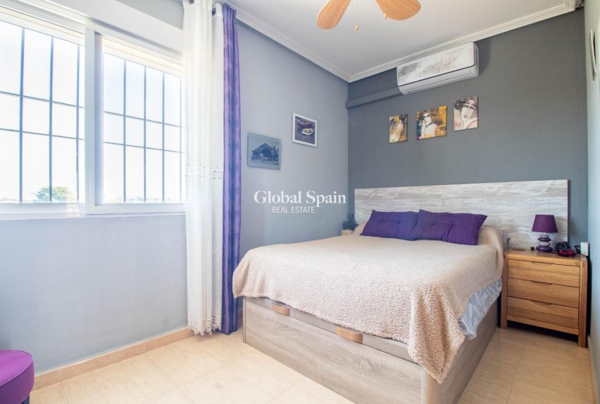 Resale - Duplex -
TORREVIEJA - La Siesta - El Salado - Torreta