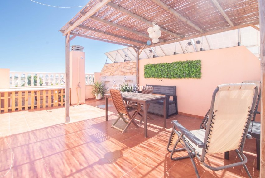 Resale - Duplex -
TORREVIEJA - La Siesta - El Salado - Torreta