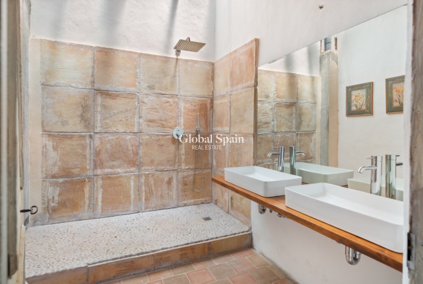 Resale - Finca / Country House -
Felanitx - Mallorca