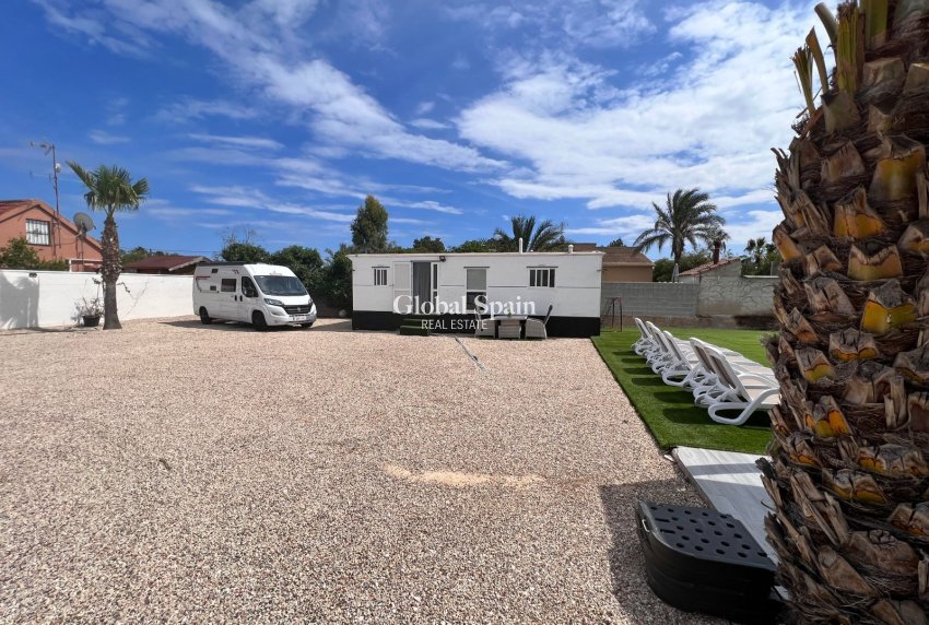 Resale - Finca Country Property -
ELCHE