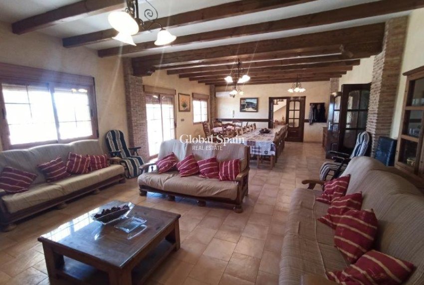 Resale - Finca Country Property -
SAN MIGUEL DE SALINAS - San Miguel de Salinas