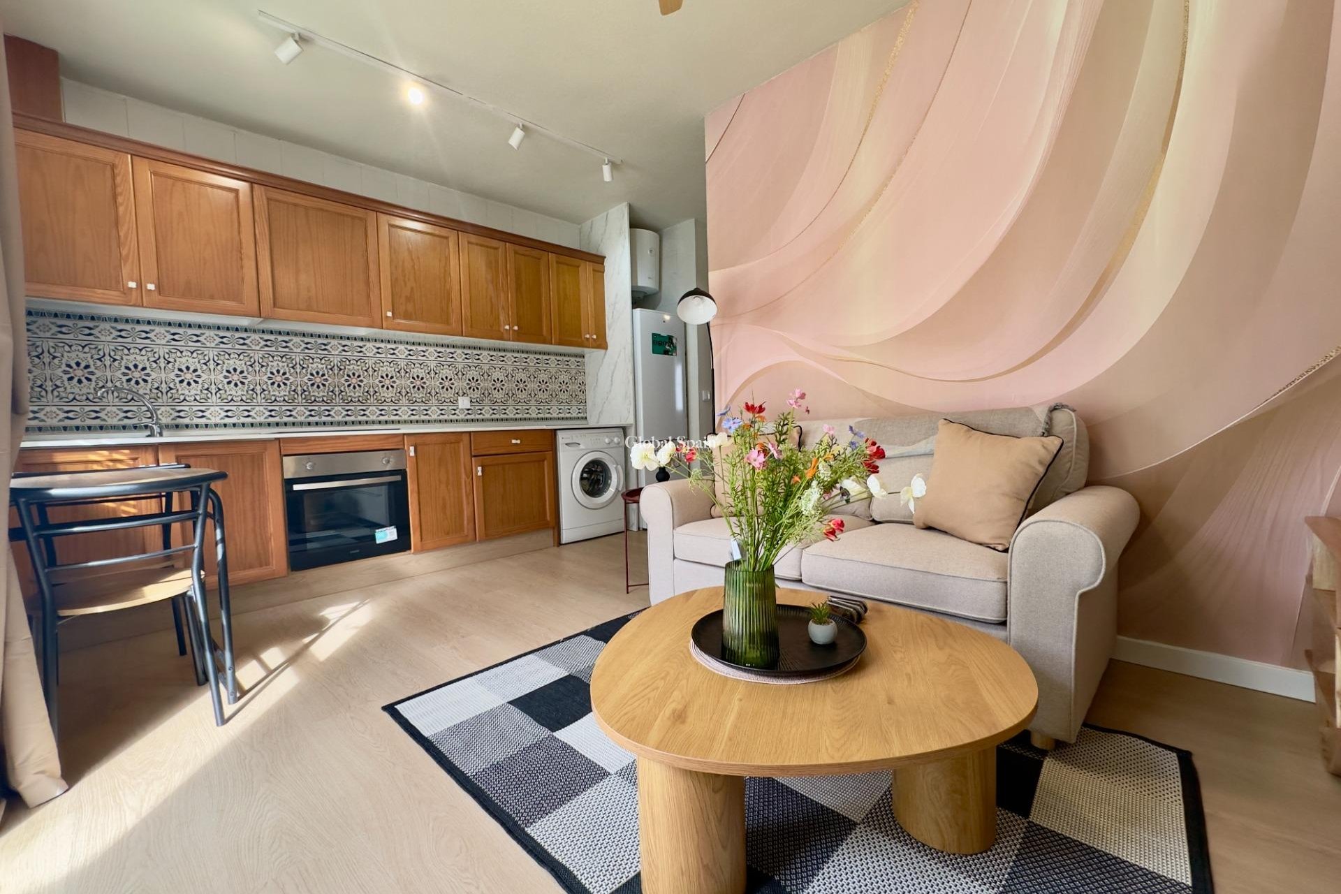 Resale - Ground Floor -
ORIHUELA COSTA - La Regia