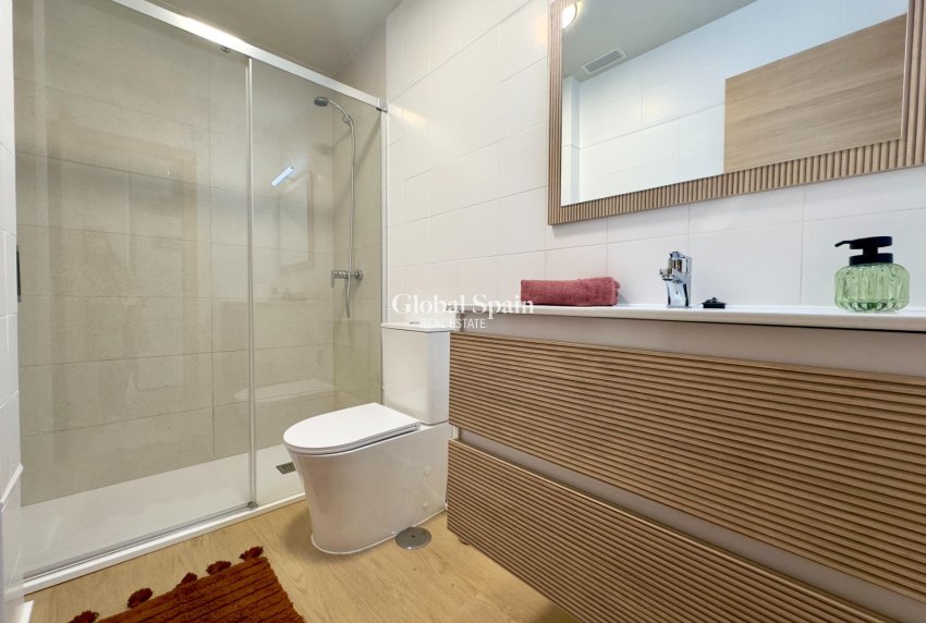 Resale - Ground Floor -
ORIHUELA COSTA - La Regia