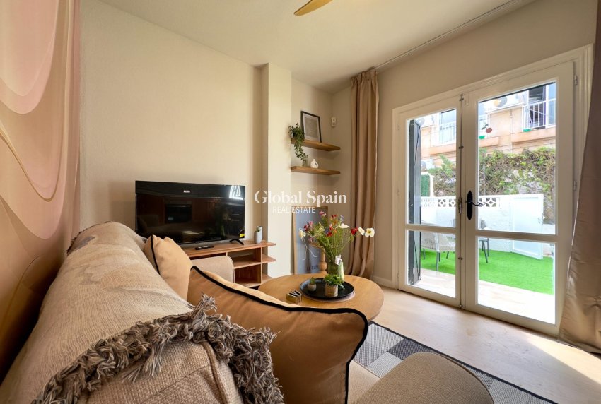 Resale - Ground Floor -
ORIHUELA COSTA - La Regia