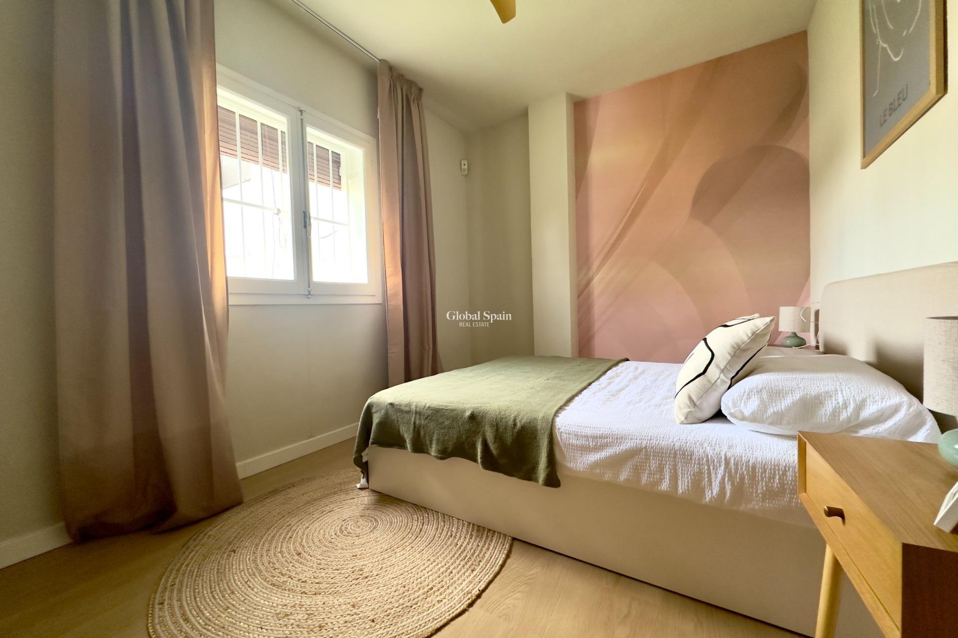 Resale - Ground Floor -
ORIHUELA COSTA - La Regia