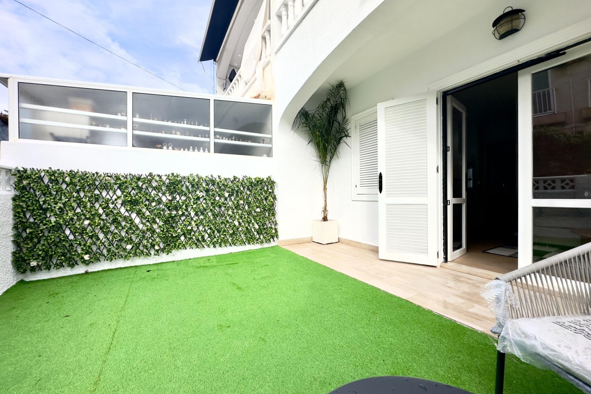 Resale - Ground Floor -
ORIHUELA COSTA - La Regia