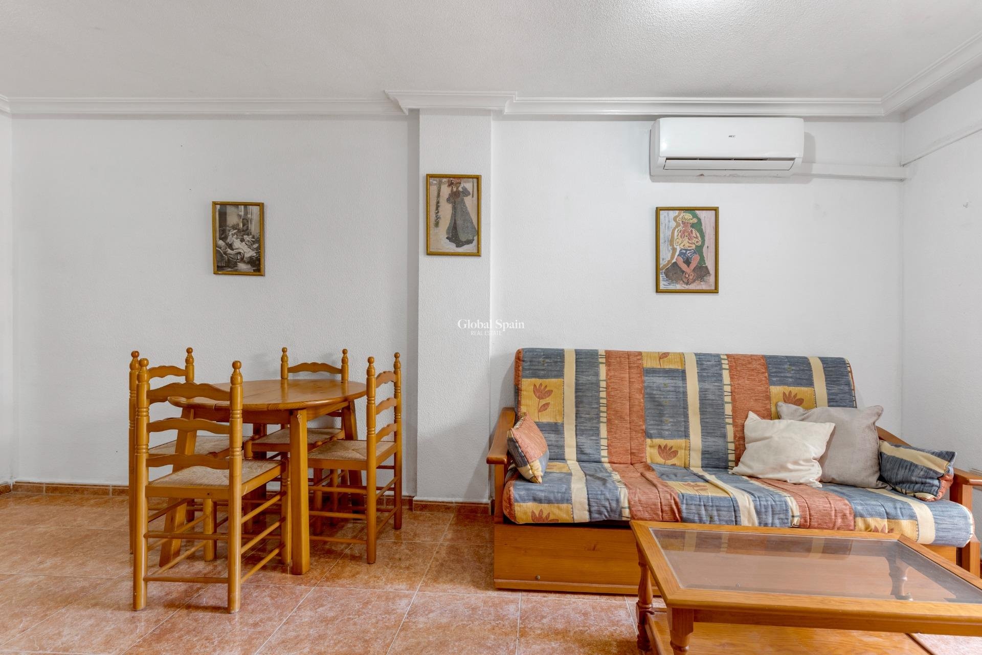 Resale - Ground Floor -
TORREVIEJA - Estacion de autobuses