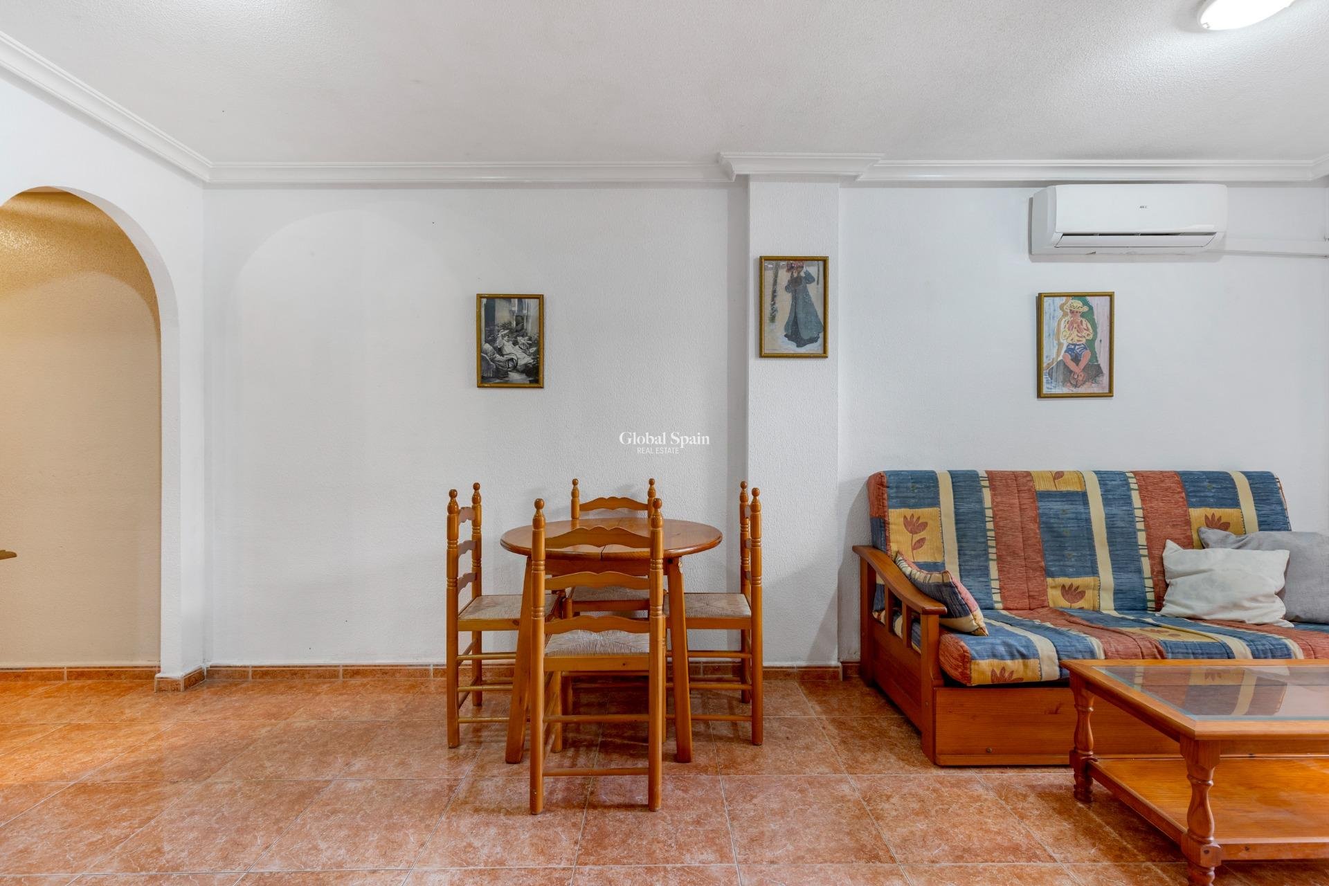 Resale - Ground Floor -
TORREVIEJA - Estacion de autobuses