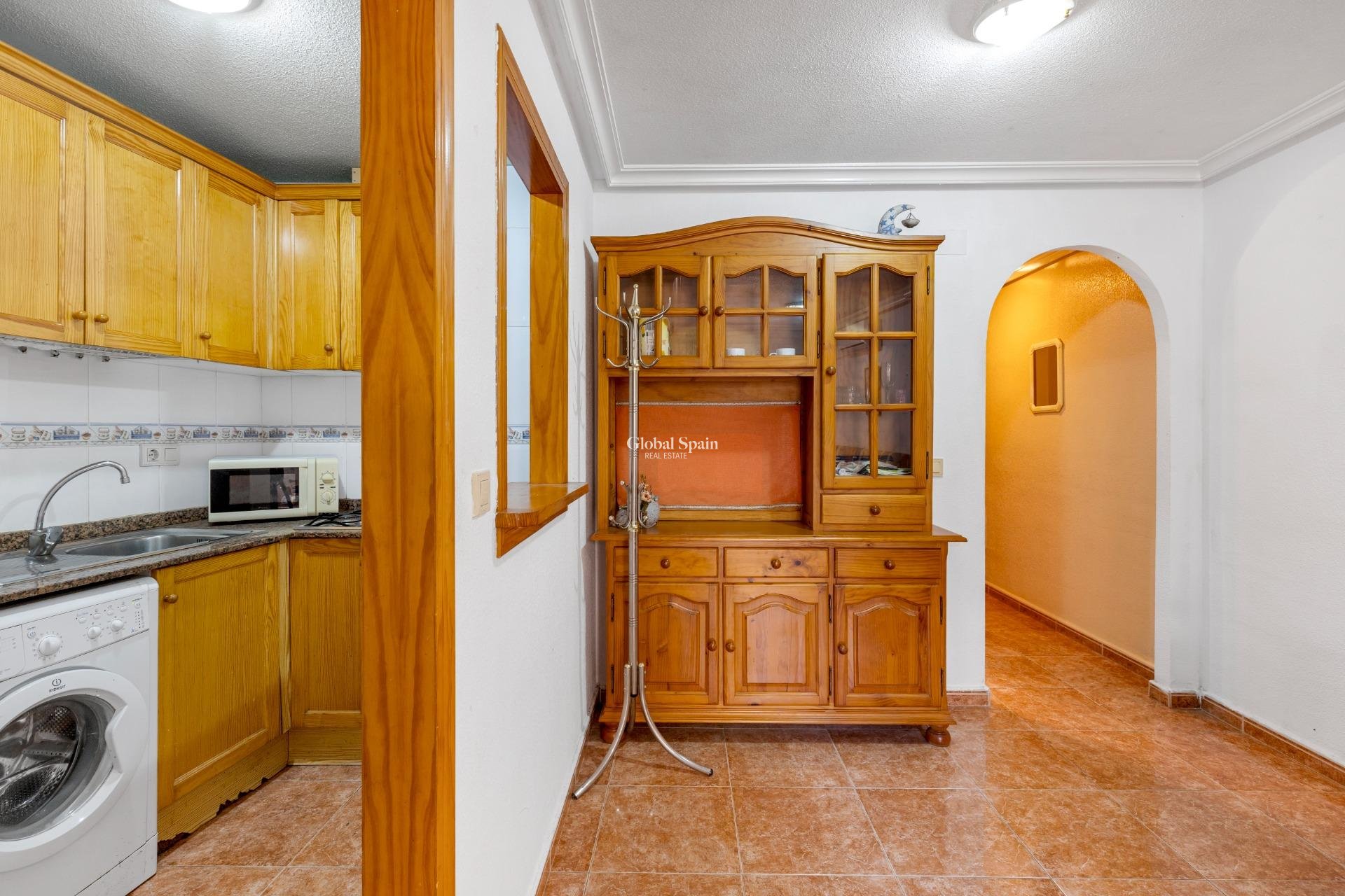 Resale - Ground Floor -
TORREVIEJA - Estacion de autobuses