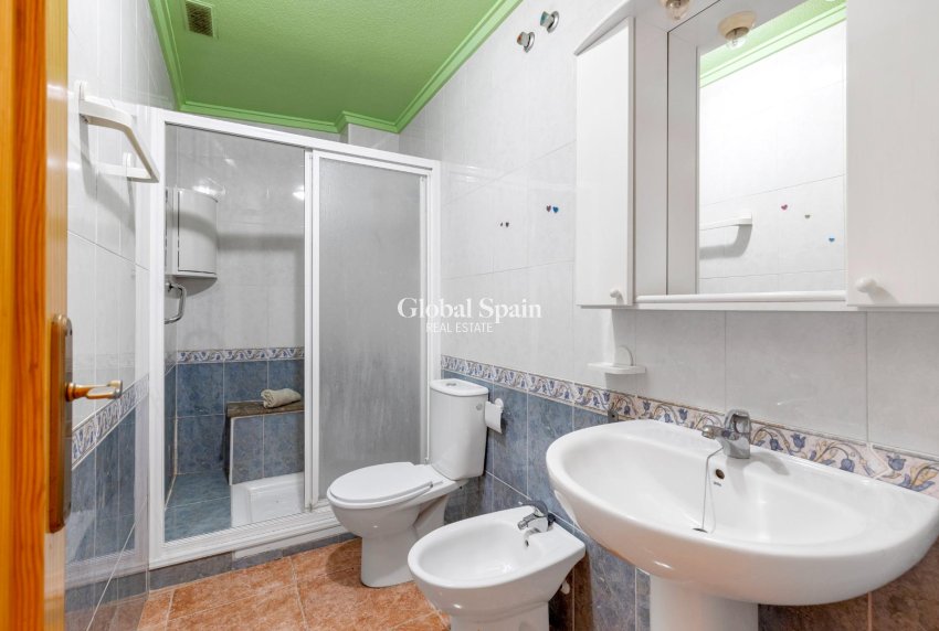 Resale - Ground Floor -
TORREVIEJA - Estacion de autobuses