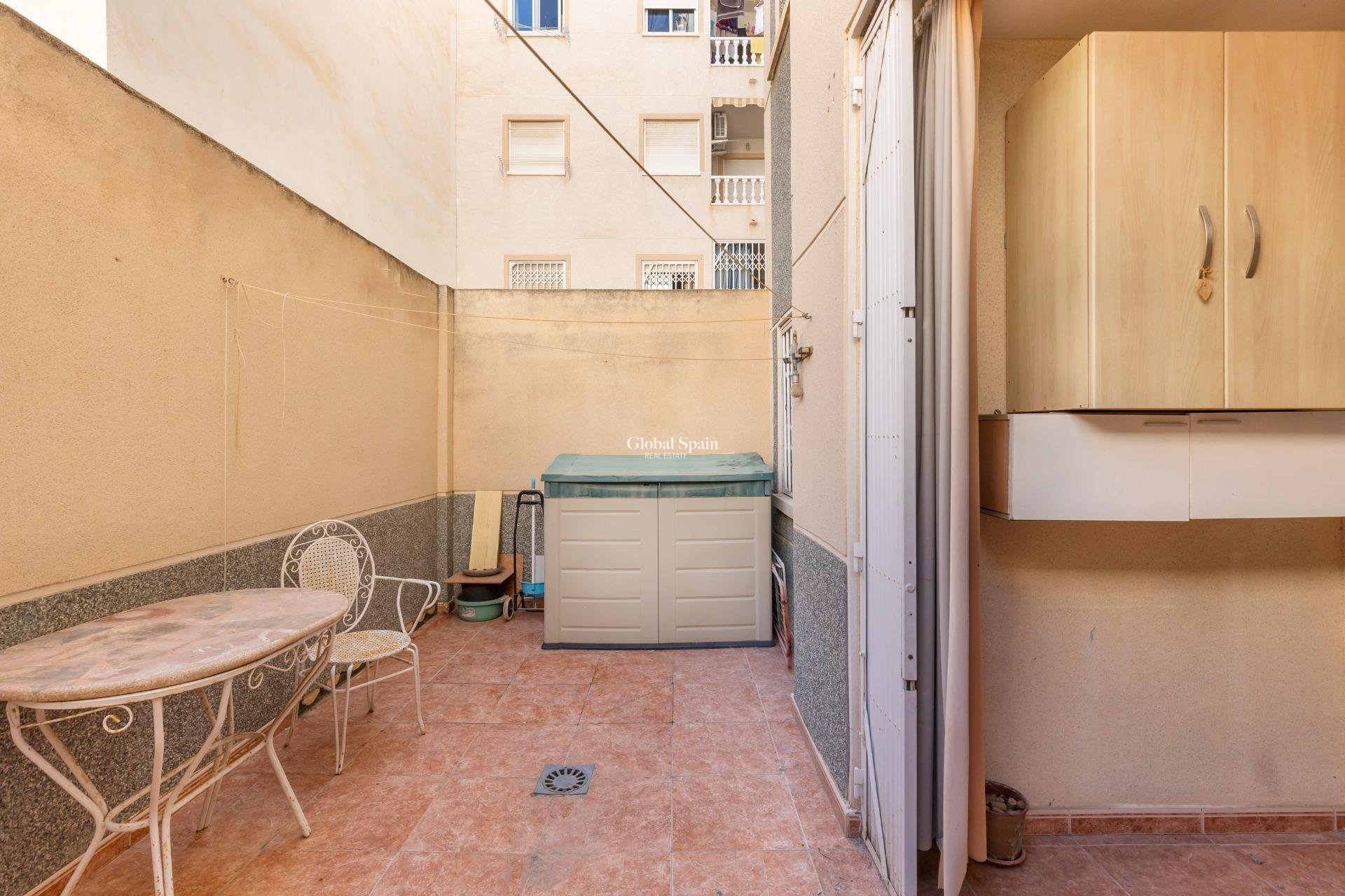 Resale - Ground Floor -
TORREVIEJA - Estacion de autobuses