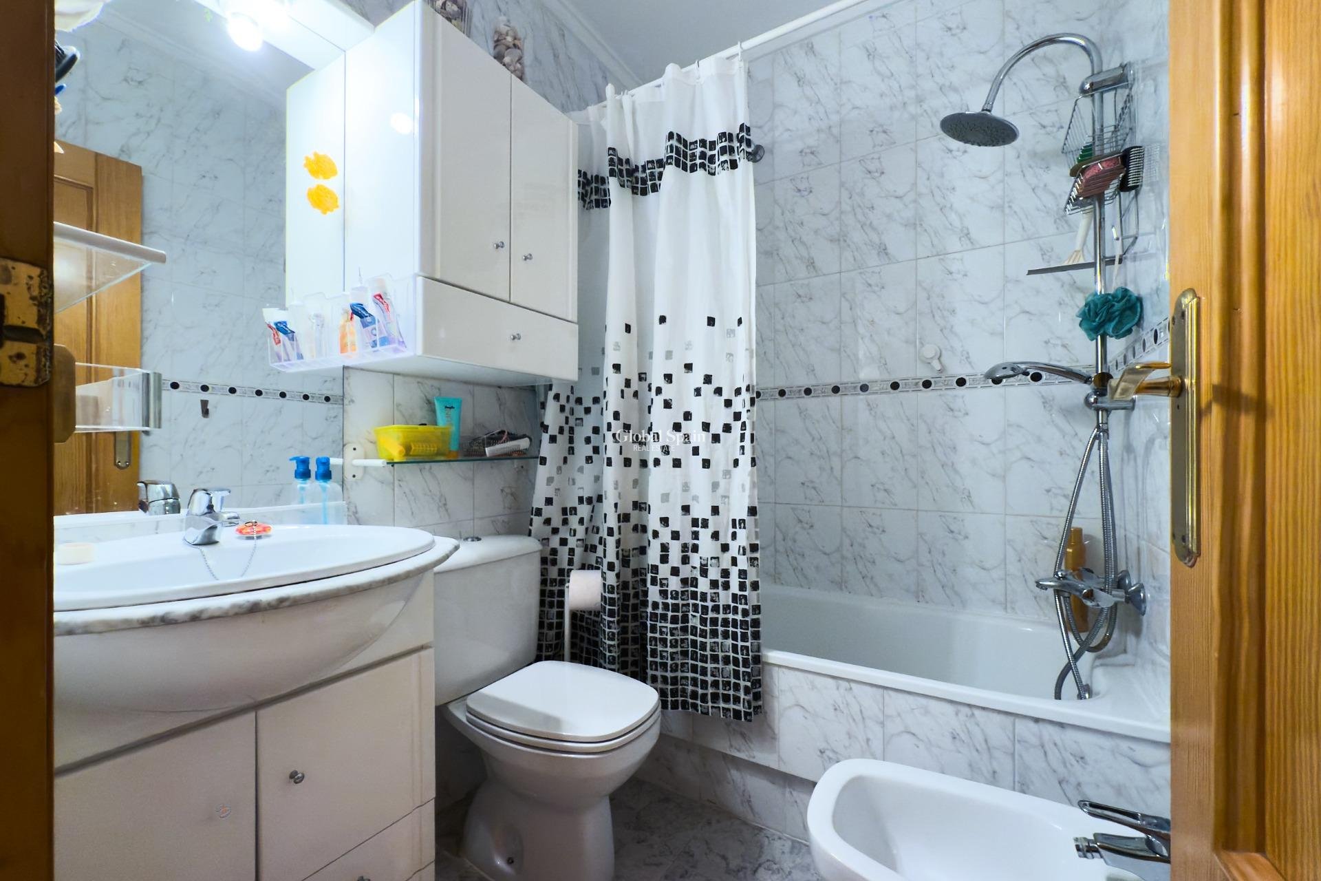 Resale - Ground Floor -
TORREVIEJA - La Mata pueblo